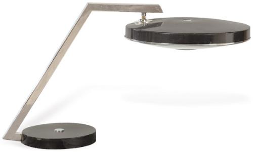  Luis Pérez de la Oliva para Gei, 1970. Lámpara de mesa en metal cromado y foco móvil.