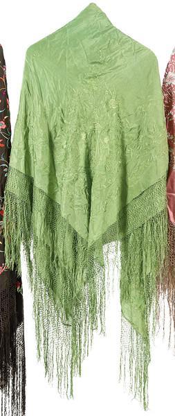  Mantón de Manila en seda natural verde pistacho S. XIX.
