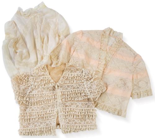  Tres mañanitas de encaje