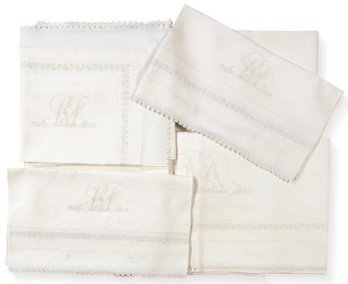  Dos juegos de sábanas de lino bordadas con flores  (bajera, encimera, almohada y cuadrante) para cama de 100 cms