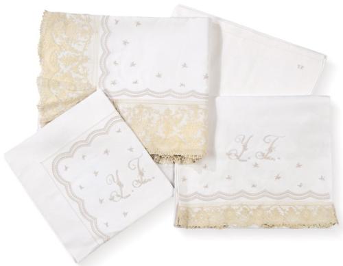  Juego de sabanas con aplicaciones de encaje  para cama de 100 cms. Bajera, encimera, almohada y cuadrante