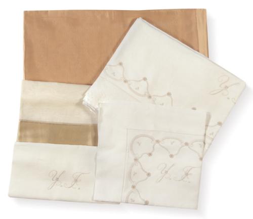  Juego de sabanas para cama de 100 cms (encimera con encajes, bajera, funda de almohada, 1 cojín  y colcha de organza)