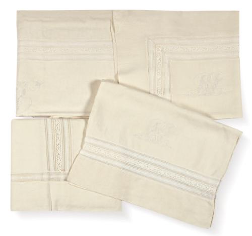  Juego de sabanas para cama de 100 en algodón beige  (encimera con tiras bordadas, bajera, funda de almohada, 1 cojín  y colcha de lino)