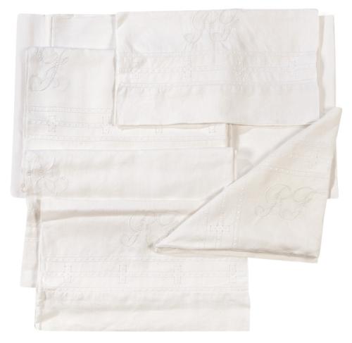  Dos juegos completos de sabanas en hilo de algodón beige bordado con bodoques blancos para cama de 105 cms (encimera, bajera, funda de almohada, 1 cojín)