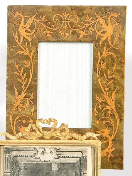  Portaretratos de mesa de madera de arce con marquetería de limoncillo, Sorrento, Italia pp. S. XX.