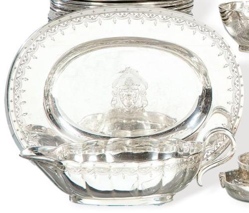  Salsera con bandeja de plata portuguesa punzonada 1ª Ley Oporto (1939-1984),