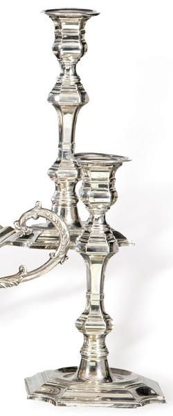 Pareja de candeleros de plata española punzoinada 1ª Ley de Duràn.