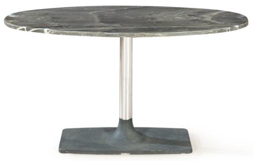  Mesa de centro en mármol gris de superficie oval sobre un pie en metal cromado.