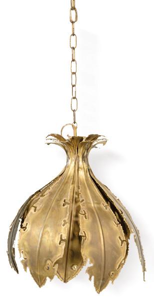  Lámpara de techo en suspensión modelo "Onion" de Svend Aage Holm Sørensen (1913-2004), en latón con hojas recortadas superpuestas