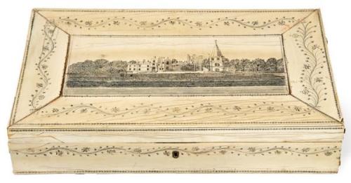  Caja de madera recubieta de marfil anglo -India con decoración pirograbada, Vizagapatan S. XIX.