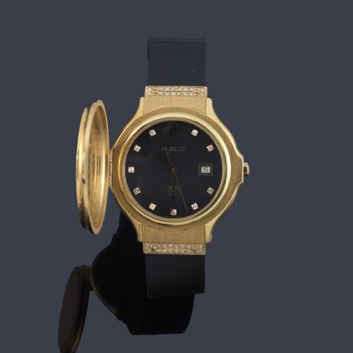  HUBLOT MDM Couvercle Ladies Covered ref. 140 11 5 de señora con caja en oro amarillo de 18 K con brillantes. Con estuche.