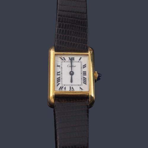 CARTIER Tank de señora con caja chapada en oro.