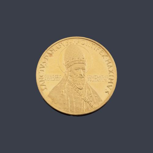 Moneda conmemorativa Papa San Dámaso I en oro de 22 K