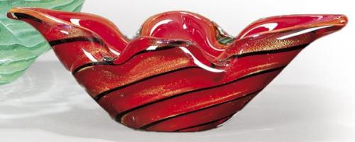  Centro de cristal de Murano rojo con inclusión de polvo de oro y líneas negras concéntricas.