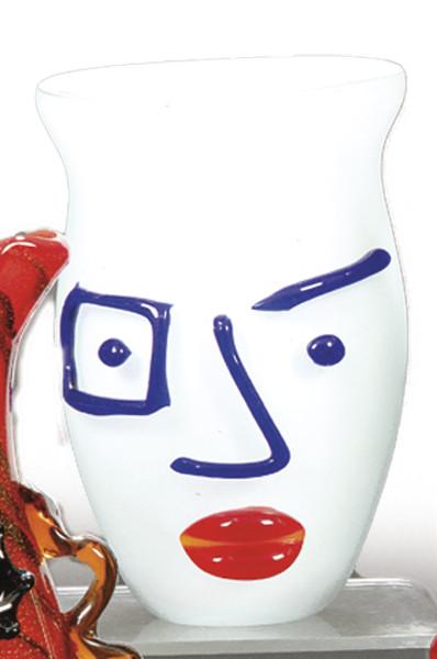  Jarrón de cristal de Murano en opalina con decoración en relieve formando una cara.