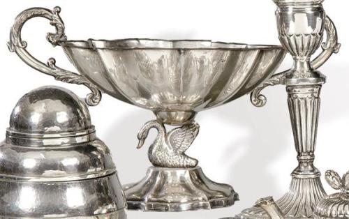  Pequeño centro de mesa de plata española punzonada 1ª Ley.