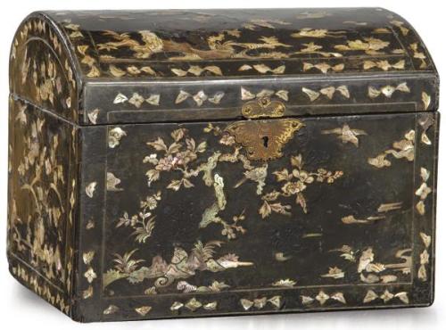  Arqueta china con incrustación de nacar S. XVIII