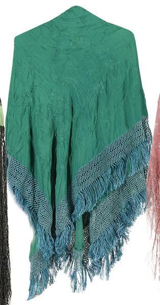  Mantón de Manila en seda natural bordado a mano color verde esmeralda con bordados del mismo color