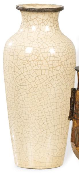  Jarrón chino con vidriado color crema craqulado, Dinastía Qing ff. S. XIX pp. S. XX.