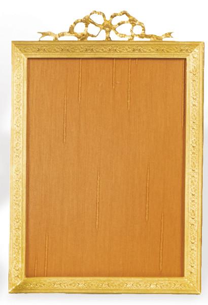 Portaretratos de mesa estilo Luís XVI en bronce dorado, Francia S. XIX.