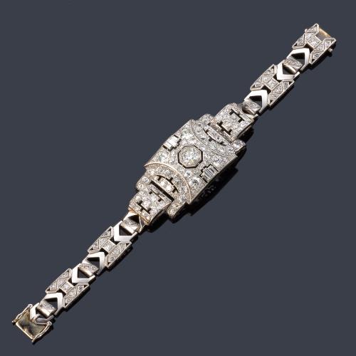 Pulsera 'art decó' con diamantes talla antigua y sencilla de aprox. 6,27 ct en total. Años '30.