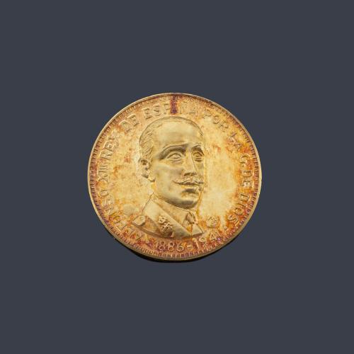 Moneda conmemorativa de Alfonso XIII Rey de España en oro amarillo de 22 K.