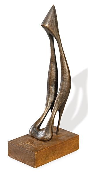 ALBERTO - Pájaro bebiendo agua