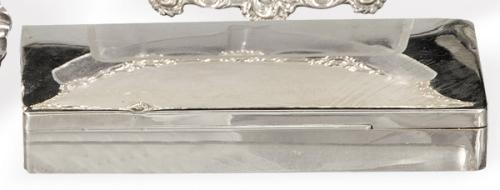 Caja purera de plata española punzonada Ley 925.