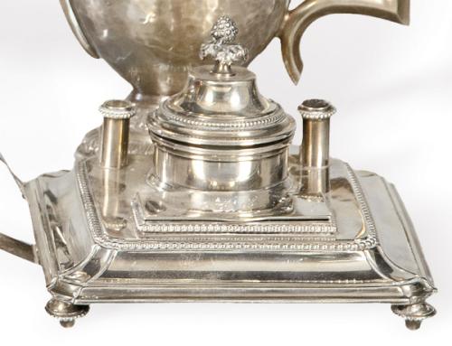 Tintero de plata francesa punzonada de Edmond Tetard, con marca de exportación francesa en vigor de 1839 a 1879.