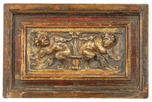 Fragmento de retablo plateresco de madera tallada, policromada y dorada, España S. XVI.