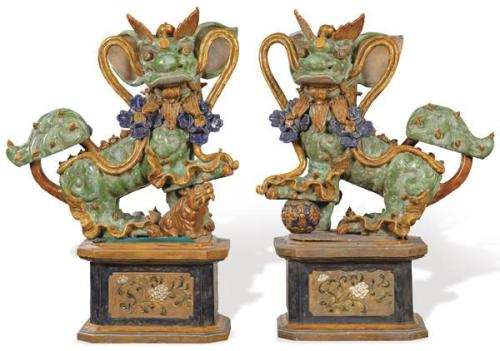 Pareja de leones de Foo en cerámica china vidriada S. XX