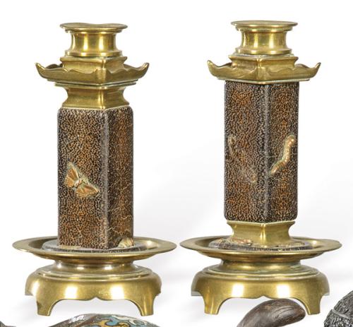 Pareja de candeleros de bronce japoneses Periodo Meiji (1868-1912)