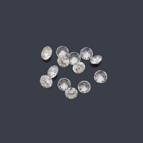 Lote con brillantes de 2,08 ct en total.