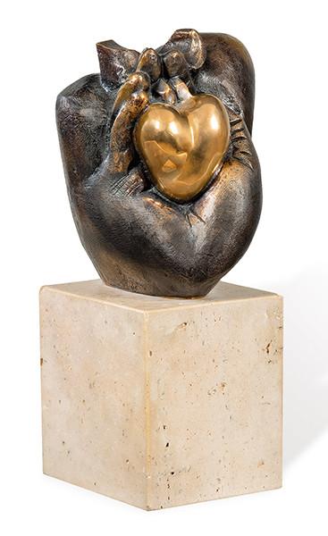 PABLO SERRANO - Corazón entre manos