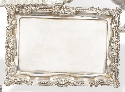 Pequeña bandeja rectangular de plata española punzonada Ley 925 de Pasgorcy.