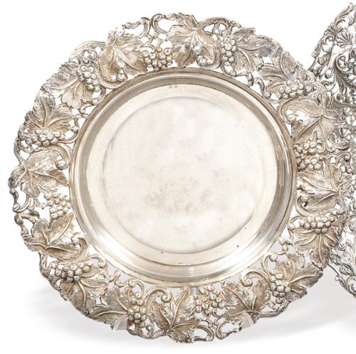 Bandeja circular de plata española punzonada 1ª Ley.