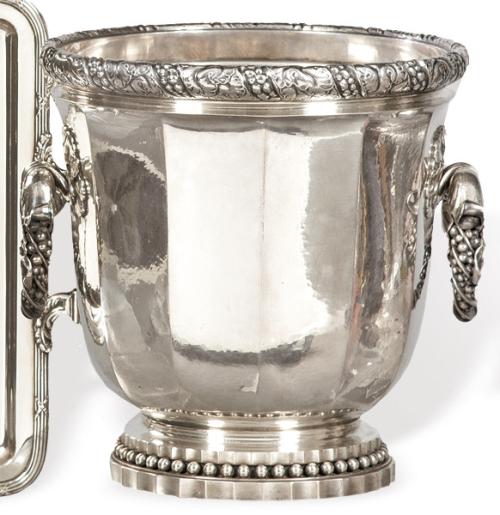 Champanera de plata danesa punzonada Ley Sterling de Georg Jensen h. 1950.