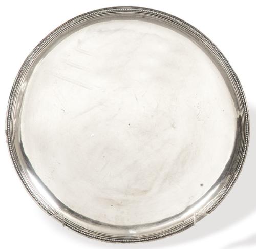 Salvilla de plata española punzonada de Vicente Perate, Madrid Villa y Corte 1816.