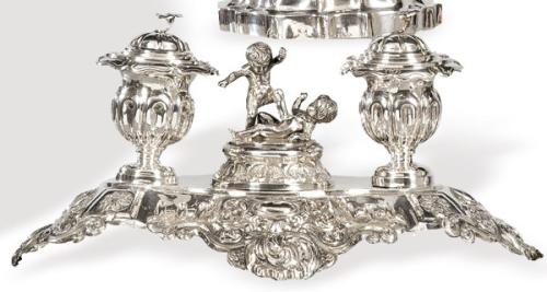 Escribanía de plata española punzonada de Domingo Galtes y B&R, Barcelona ff. S. XIX pp. S. XX.