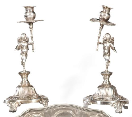 Pareja de candeleros de plata española punzonada 1ª Ley de Montejo.