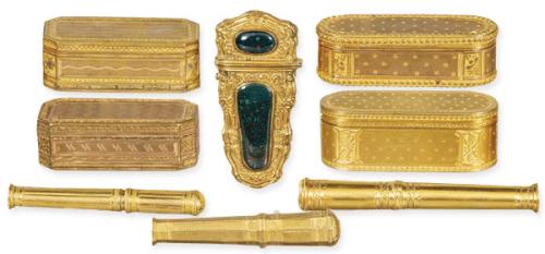 Colección de cuatro cajas de bronce y cuatro etui de bronce dorado, Francia S. XIX