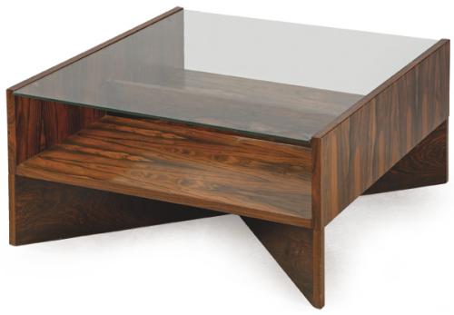 Mesa auxiliar con tapa cuadrada de vidrio y estructura de madera de palisandro.