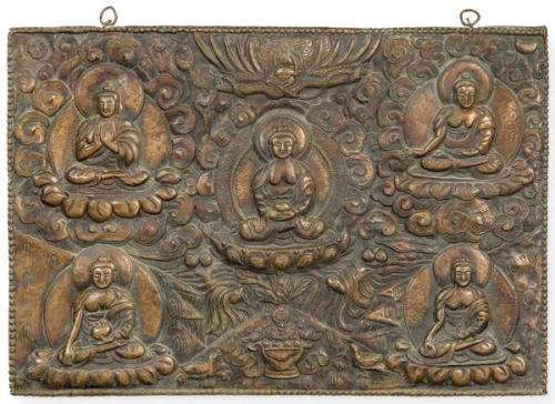  Panel birmano en cobre repujado y cincelado S. XIX.