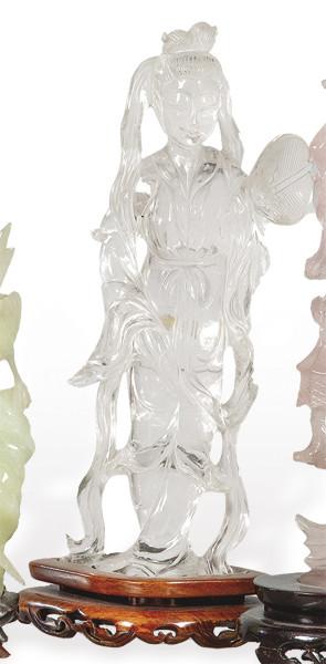 Mujer tallada en cuarzo China