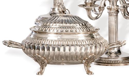 Sopera de plata española punzonada 1ª Ley.