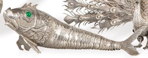 Pez articulado de plata española punzonada 1ª Ley.