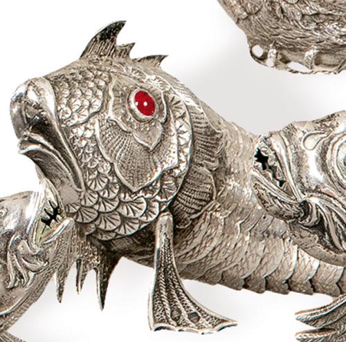 Pez articulado de plata española punzonada 1ª Ley.