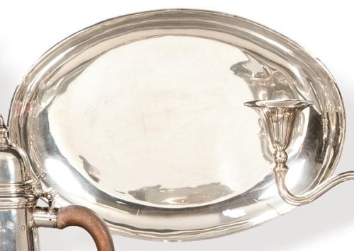 Bandeja oval abarquillada de plata mejicana punzonda Ley Sterling de Plata Villa con marca comercial de A. Torres.