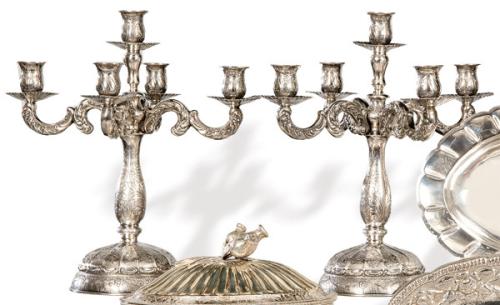 Pareja de candelabros de plata española punzonada 1ª Ley.