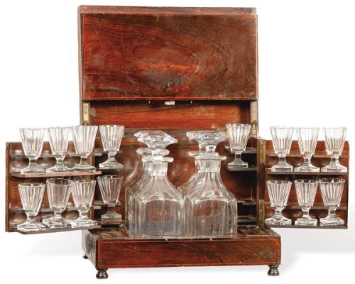 Caja licorera Napoleon III en caoba, Francia h. 1860.